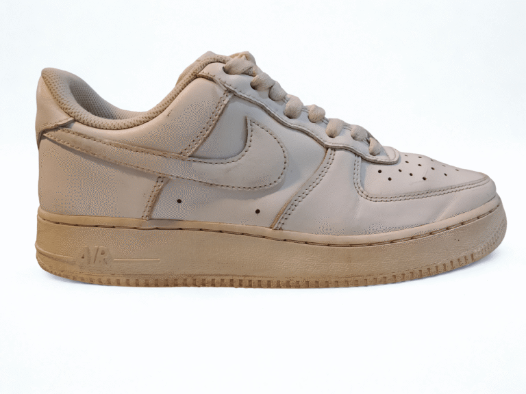 nike air force 1 low – white leather sneakers