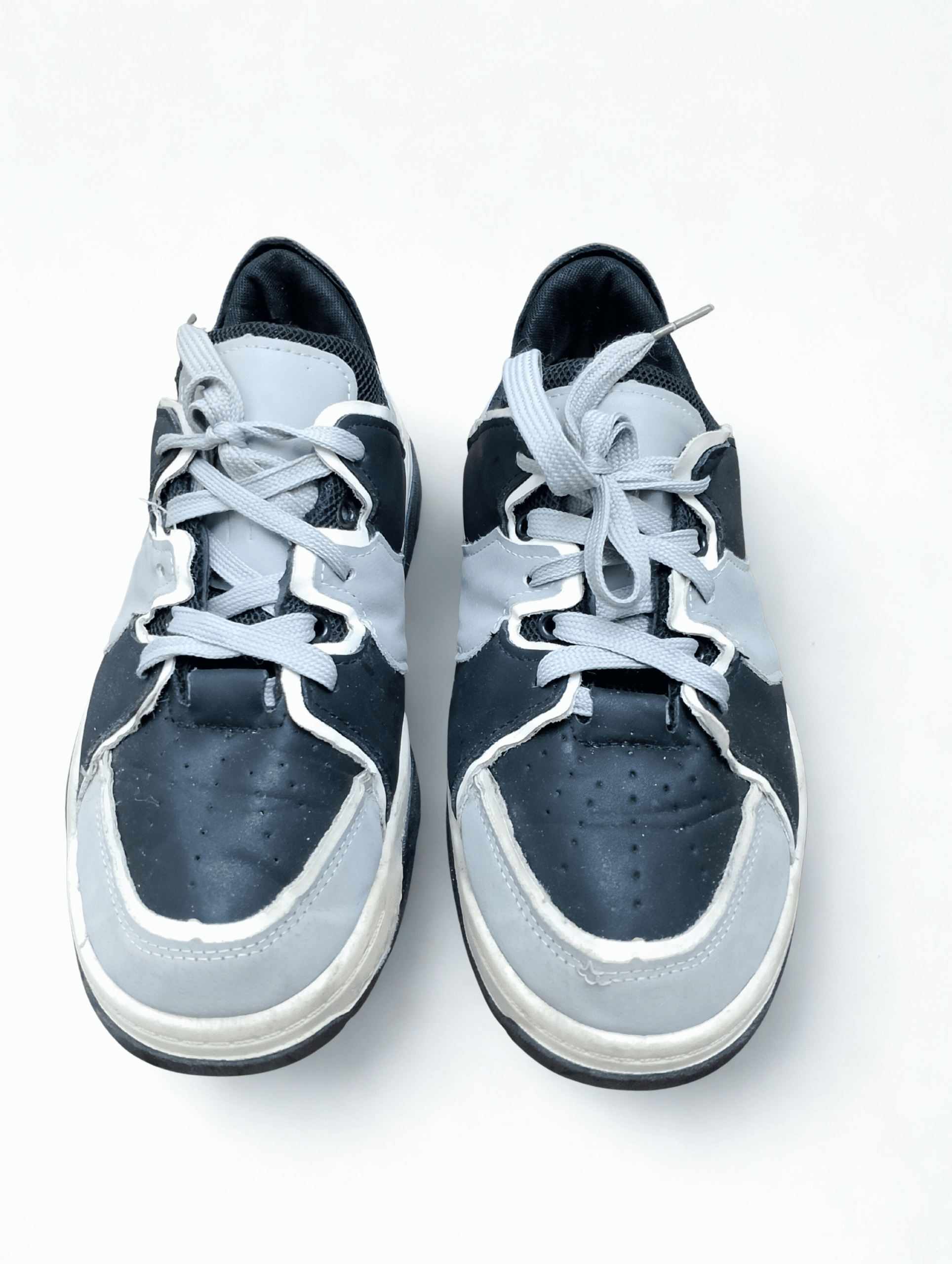 grey & black chunky street sneakers